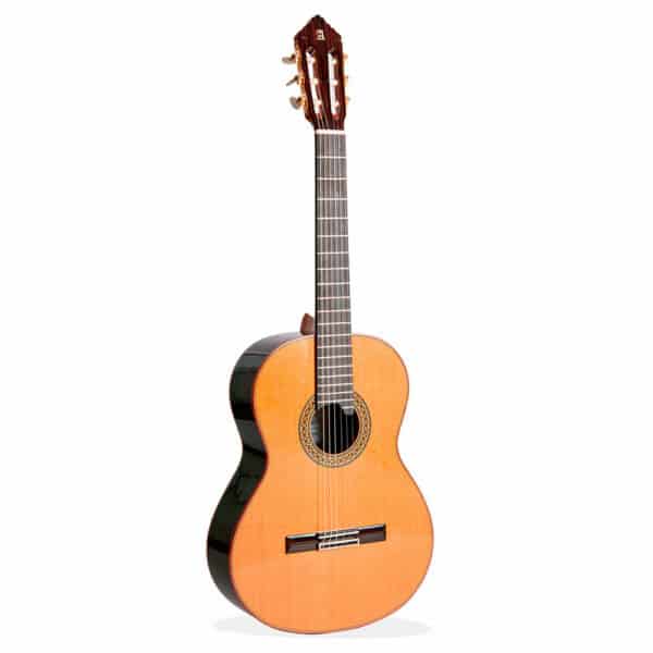 גיטרה קלאסית + נרתיק מקורי אלהמברה - Alhambra Premier Pro Madagascar